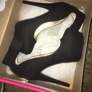 CHARLOTTE RUSSE HEELS